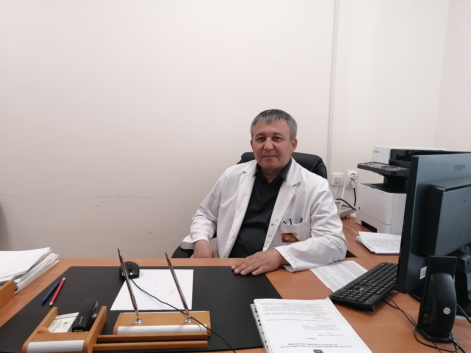 Александр Калаев главный врач республиканской больницы